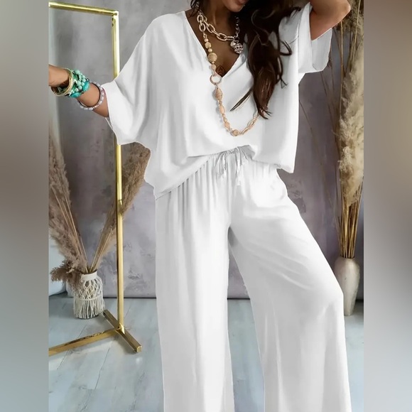Casual Solid Color Pants Set, Half Sleeve V Neck Top & Wide Leg Pants Outfit - Picture 6 of 12